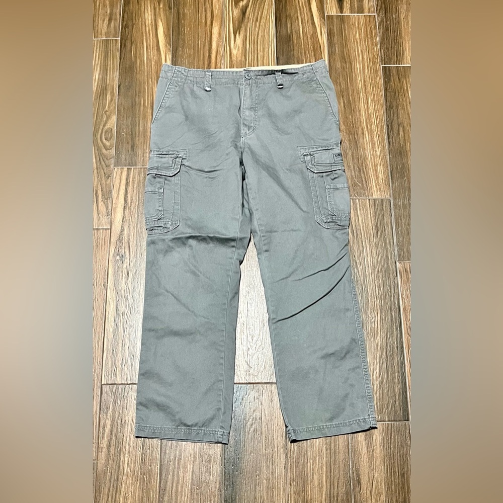 UNIONBAY Men’s Classic Workwear Utility Gray Cargo Pants‎
